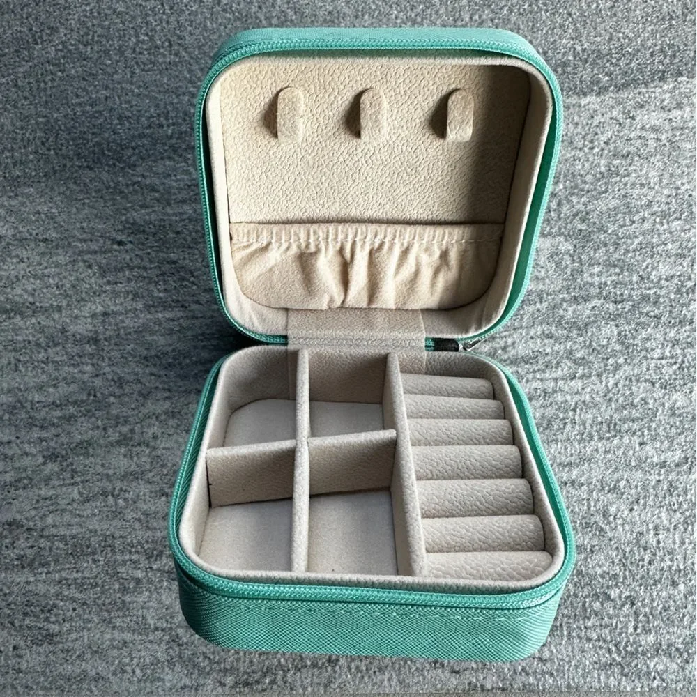 NIP Mini Jewelry Box Travel Organizer w/ Compartments 4